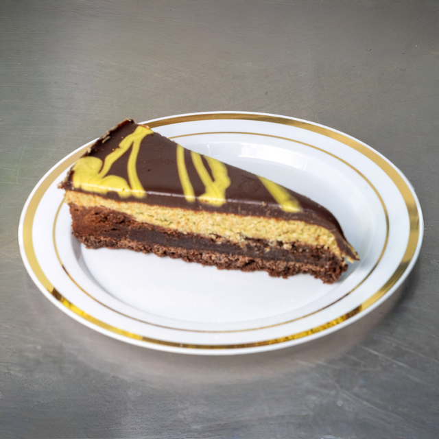 Dubai Chocolate Cake.