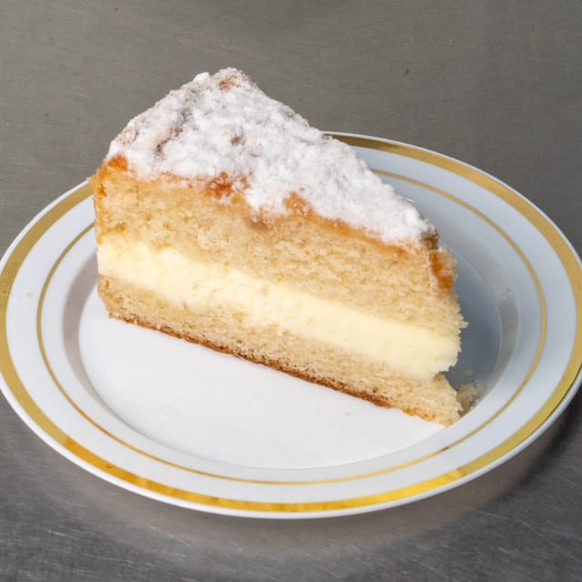 Lemon Italian Cream Cake.
